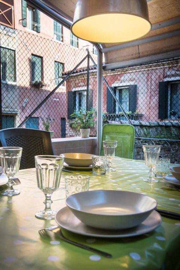 Terrazzina - Romantic Pied A Terre At The Heart Of Cannaregio District Apartamento